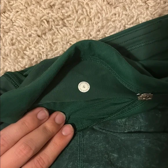 lululemon speed up shorts - Picture 3 of 3